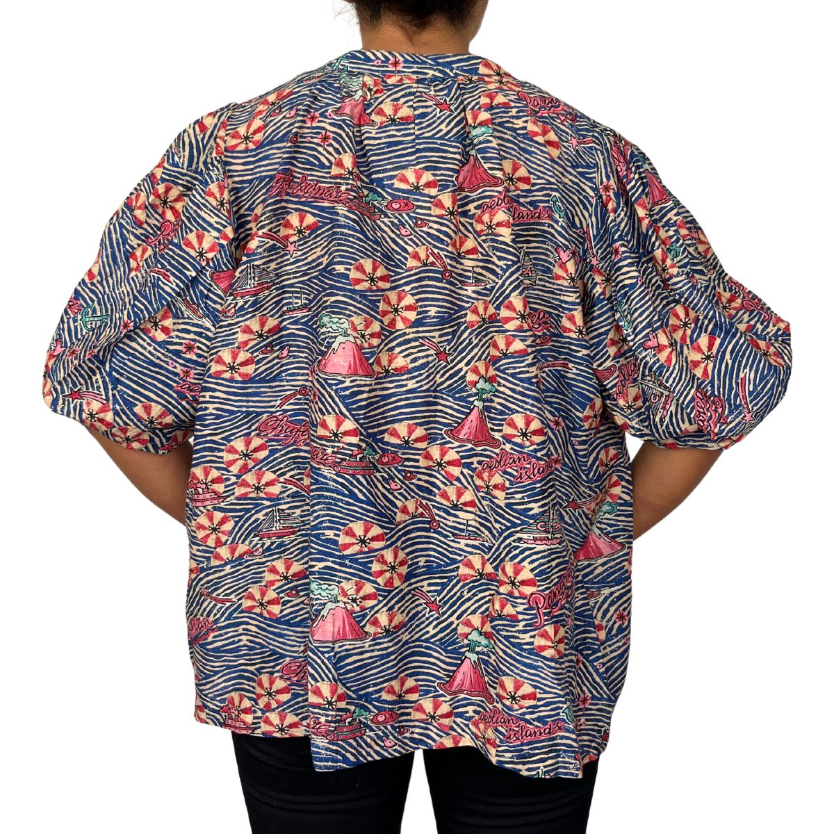 Blusa de manga ancha Chufy
Blusa estampada inspirada en las islas griegas
Blusa de diseño Chufy colección Grecia
Blusa estampada Chufy para mujer
Blusa Chufy estilo mediterráneo
Blusa bohemia de manga ancha
Blusa estampada con diseño griego
Blusa estilo relajado inspiración Grecia
Blusa de mujer con estampado mediterráneo
Blusa de diseño amplio y moderno
Blusa boho chic para primavera/verano
Blusa estampada para eventos casuales